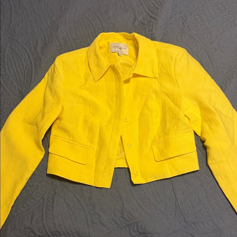 Vibrant Yellow Cropped Blazer